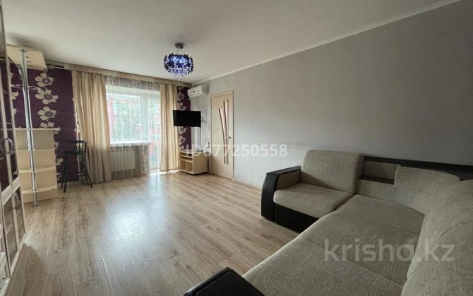 2-комнатная квартира, 45 м², 4/5 этаж посуточно, Чехова 74 — Кабанбай батыра Усть-Каменогорск - изображение 1