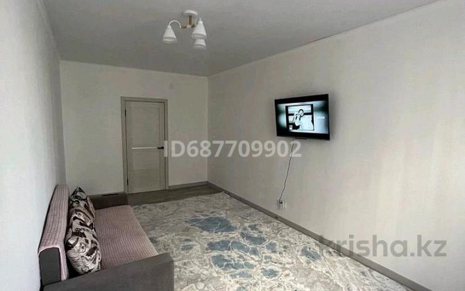 2-комнатная квартира, 76 м², 3/9 этаж посуточно, Бульвар Гагарина 21 Усть-Каменогорск - изображение 3