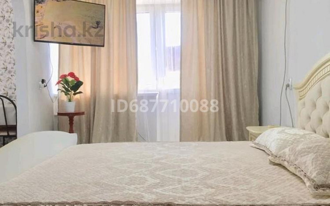 1-комнатная квартира, 35 м², 5/5 этаж посуточно, Ул. Алипова 2 Атырау - изображение 1