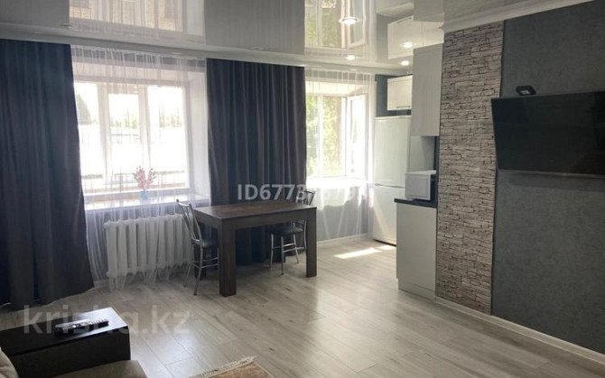 2-комнатная квартира, 48 м², 3/5 этаж посуточно, Найманбаева 155 — Мангилик ел Семей - изображение 3