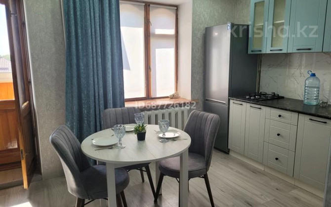1-комнатная квартира, 36 м², 4/5 этаж посуточно, Л.Толстого — Возле центр рынка ,прсольство России,Г Oral - photo 1