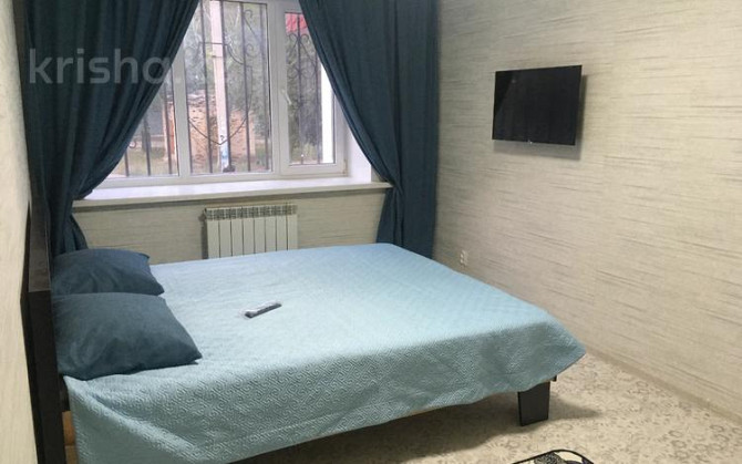 1-комнатная квартира, 22 м², 1/5 этаж посуточно, мкр Шанхай, Казангапа 46А Актобе - изображение 1