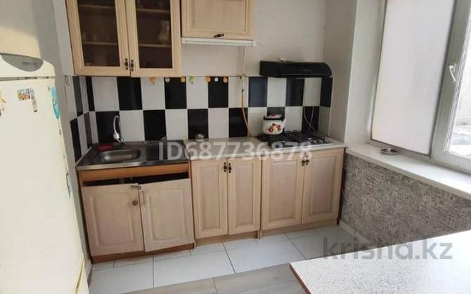 1-комнатная квартира, 40 м², 2/9 этаж посуточно, Сырым Датова 19 Уральск - изображение 4