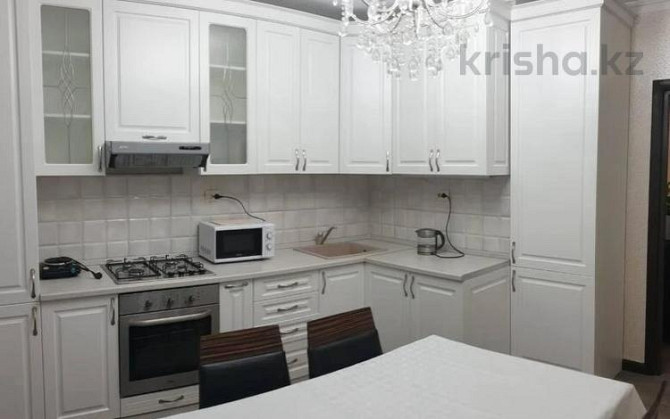 1-комнатная квартира, 46 м², 4/9 этаж посуточно, мкр. Батыс-2 1е Актобе - изображение 2