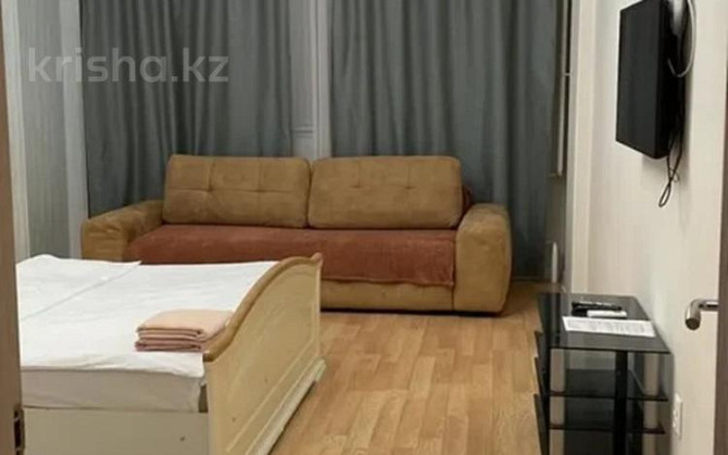 1-комнатная квартира, 46 м², 2/9 этаж посуточно, мкр. Батыс-2 14в Актобе - изображение 4