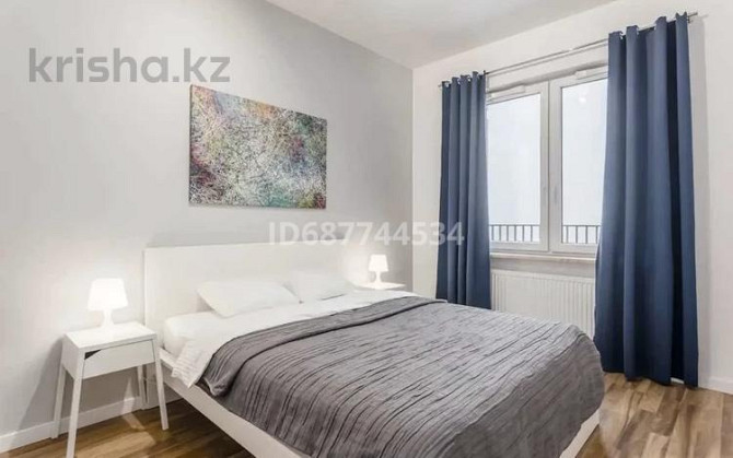 1-комнатная квартира, 40 м², 5/9 этаж посуточно, мкр Нурсая, Елорда 1 Атырау - изображение 1