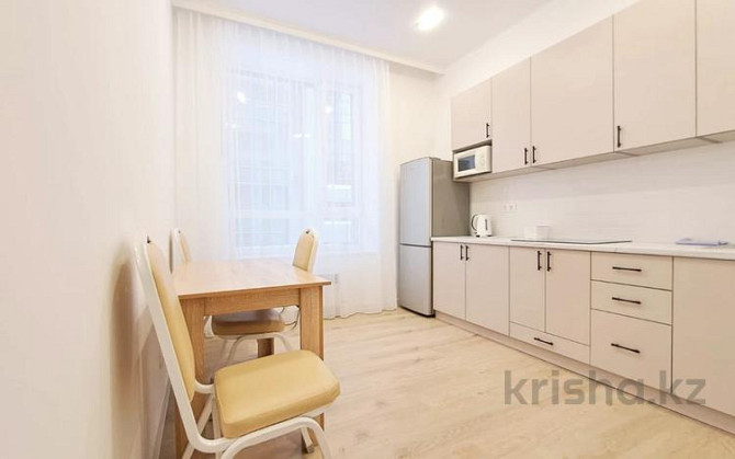 1-комнатная квартира, 38 м², 2/12 этаж посуточно, Казыбек би 3/1 Астана - изображение 6
