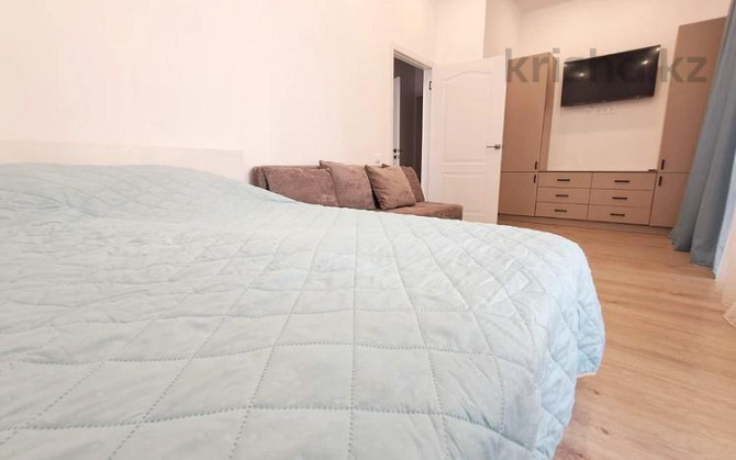 1-комнатная квартира, 38 м², 2/12 этаж посуточно, Казыбек би 3/1 Астана - изображение 4