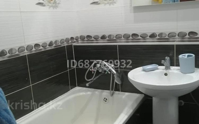 2-комнатная квартира, 65 м², 7/10 этаж посуточно, мкр Юго-Восток, Сарыарка 74 Karagandy - photo 3
