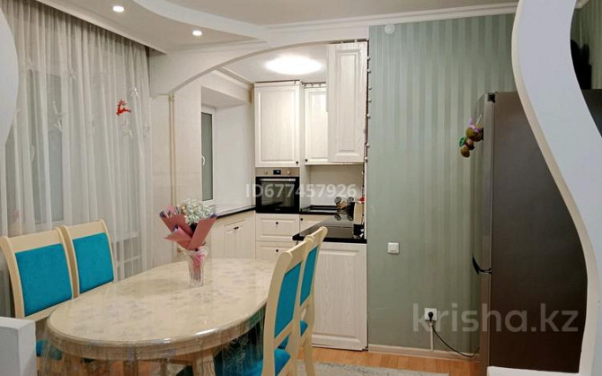 2-комнатная квартира, 60 м², 2/5 этаж посуточно, Б.Момышулы 10 Семей - изображение 1