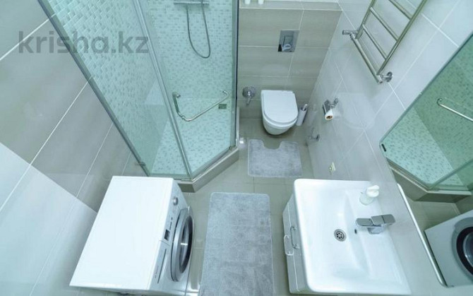 1-комнатная квартира, 46 м², 2/5 этаж посуточно, мкр. Батыс-2, проспект Алии Молдагуловой 46вк2 Aqtobe - photo 6