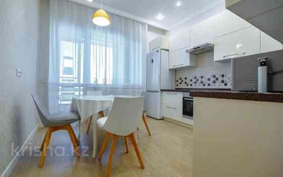 1-комнатная квартира, 46 м², 2/5 этаж посуточно, мкр. Батыс-2, проспект Тауелсиздик 5к1 Актобе