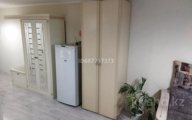 1-комнатная квартира, 30 м², 1/16 этаж посуточно, Торайгырова 3/1 — Республика - Сейфуллина Астана - изображение 2