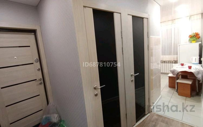 2-комнатная квартира, 40 м², 4/5 этаж посуточно, Пришахтинск, Пришахтинск, 23й микрорайон Karagandy - photo 1