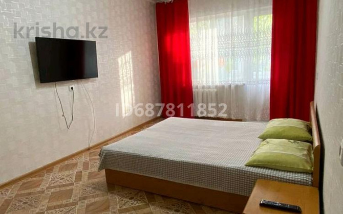 1-комнатная квартира, 31 м², 3 этаж посуточно, Михаэлиса 17 — Михаэлиса-Шакарима Усть-Каменогорск - изображение 2
