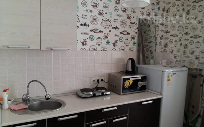 1-комнатная квартира, 30 м², 3/9 этаж посуточно, проспект Женис 43/3 — проспект Богенбай батыра Астана - изображение 4