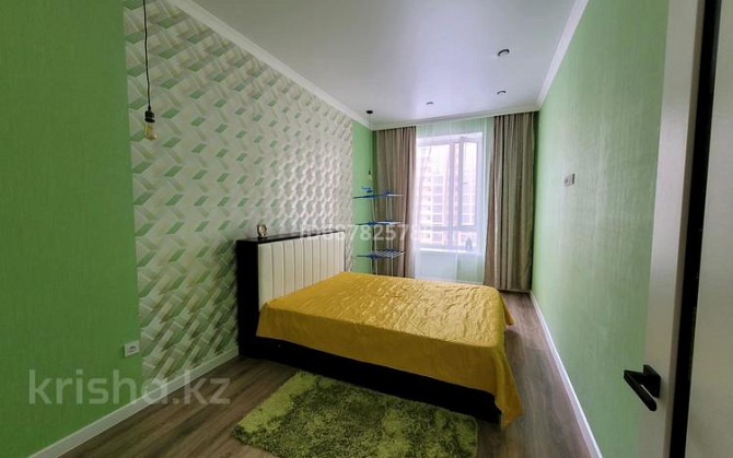 2-комнатная квартира, 38 м², 6/12 этаж посуточно, Чингиз Айтматов 50 — КазГюу Астана - изображение 1