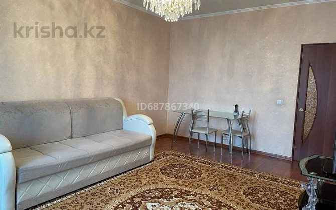 1-комнатная квартира, 150 м², 6/16 этаж посуточно, Отырар 2 21 Астана - изображение 1