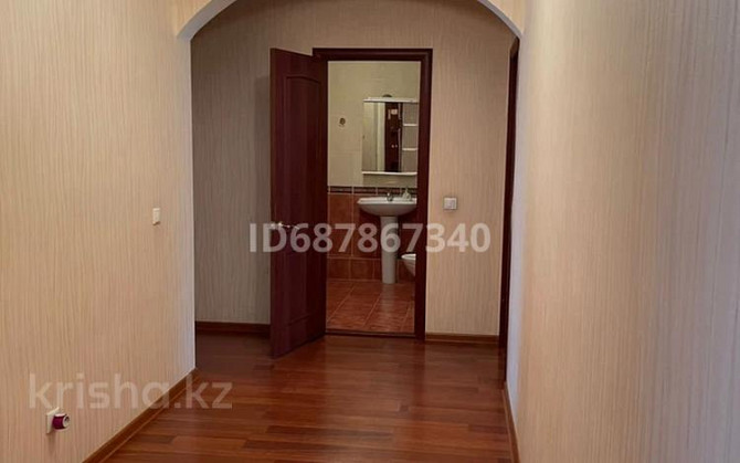 1-комнатная квартира, 150 м², 6/16 этаж посуточно, Отырар 2 21 Астана - изображение 5