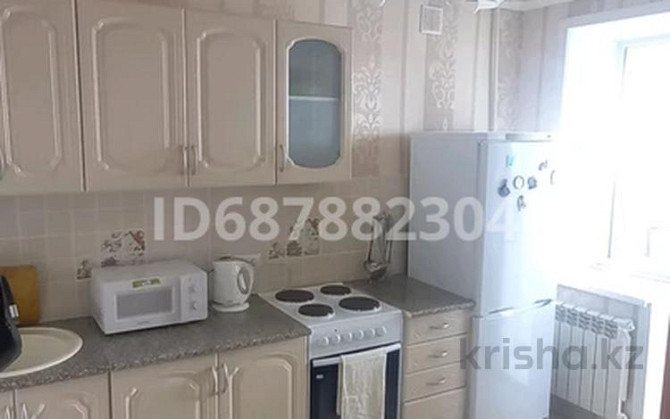 1-комнатная квартира, 35 м², 7/9 этаж посуточно, мкр Юго-Восток, Дюсембекова 3 — Бухар-жырау Караганда - изображение 7
