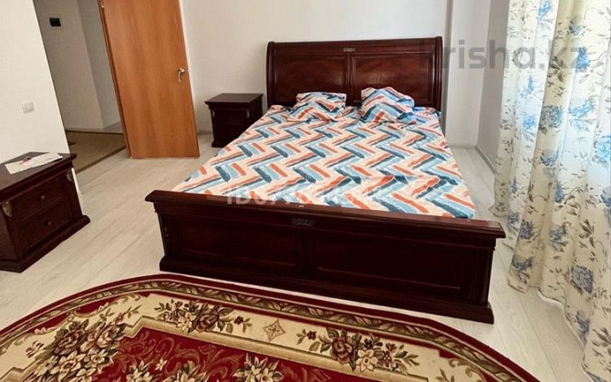2-комнатная квартира, 73 м², 7/12 этаж посуточно, 33-й мкр 7 Aqtau - photo 1