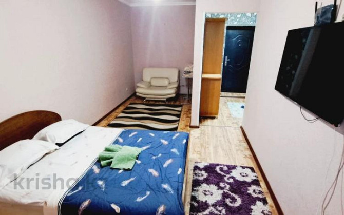 1-комнатная квартира, 50 м², 4/5 этаж посуточно, Курмангазы 3 — Конечная Авангард Атырау - изображение 2