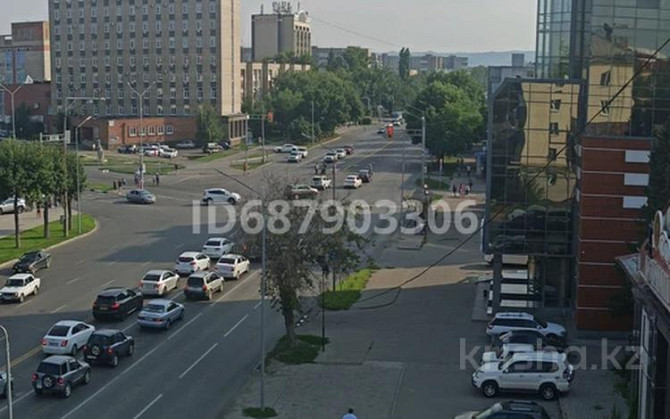 2-комнатная квартира, 45 м², 5/5 этаж посуточно, Ауэзова 49Б — ТЦ Император Усть-Каменогорск - изображение 6
