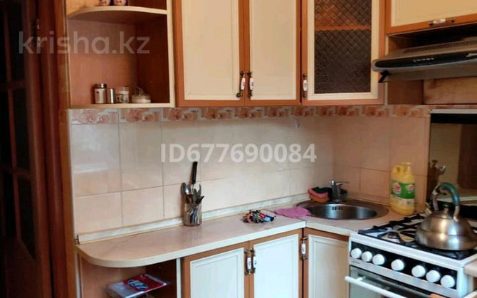 3-комнатная квартира, 60 м², 1/4 этаж посуточно, мкр №8 41 А — Отеген Батыра Almaty - photo 5