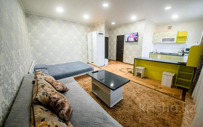 1-комнатная квартира, 43 м², 4/4 этаж посуточно, Республики 93/1 Темиртау - изображение 7