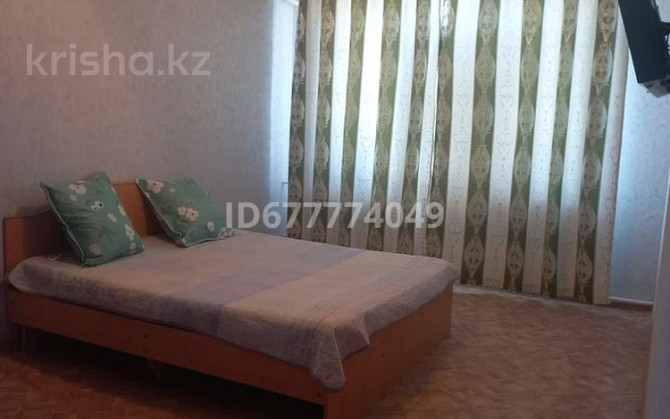 1-комнатная квартира, 50 м², 5/5 этаж посуточно, 6-й мкр 24 Актау - изображение 1