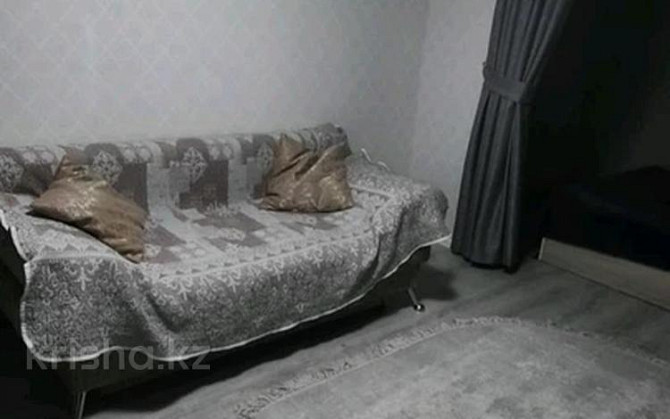 1-комнатная квартира, 35 м², 3/5 этаж посуточно, Аль Фараби 43а Костанай - изображение 2