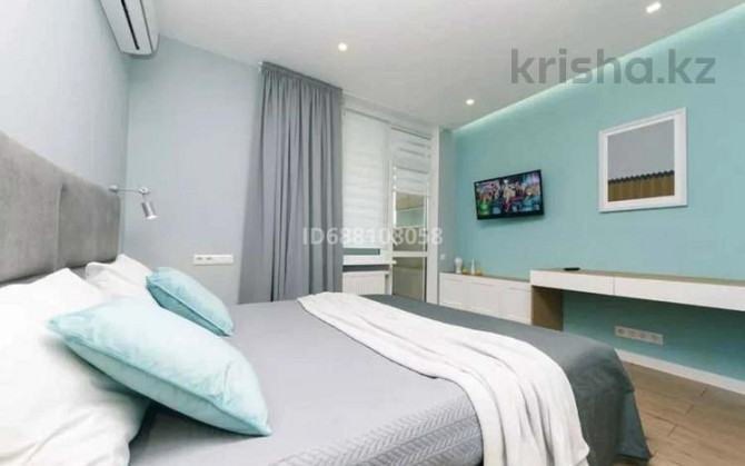 2-комнатная квартира, 54 м², 7/10 этаж посуточно, Байтурсынова 8 Shymkent - photo 2