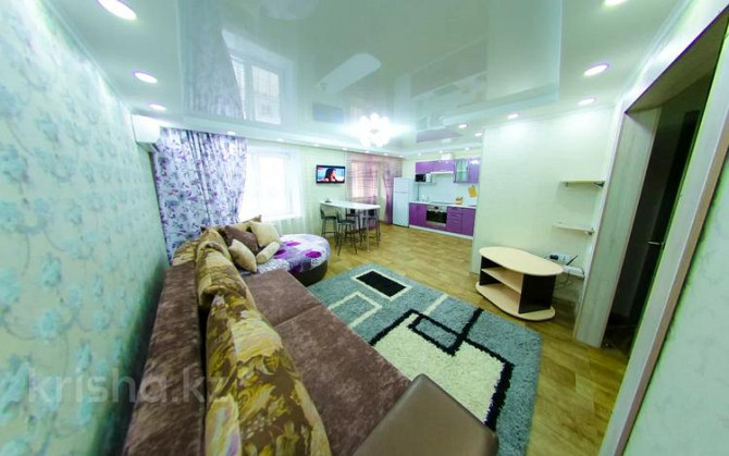 2-комнатная квартира, 55 м² посуточно, Сагадата Нурмагамбетова 4 — Казахстан Усть-Каменогорск - изображение 3