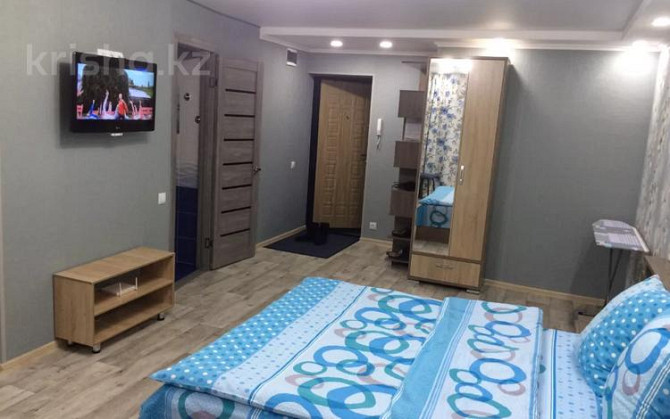 1-комнатная квартира, 40 м², 3 этаж посуточно, Аэузова 41 Усть-Каменогорск - изображение 6