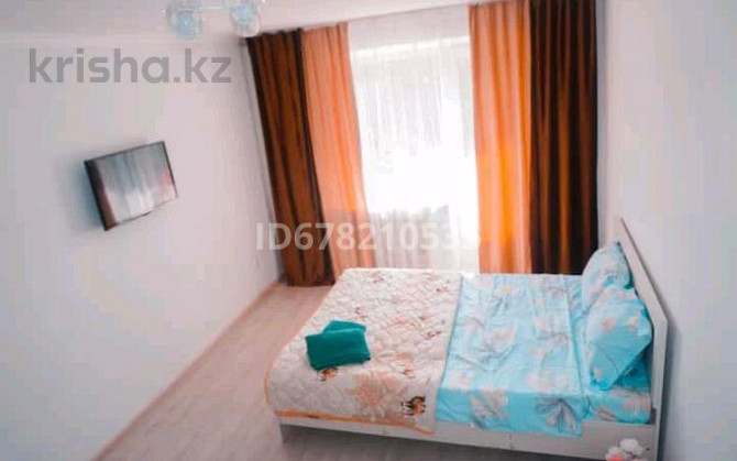 2-комнатная квартира, 43 м², 4/5 этаж посуточно, мкр Центральный 116 Атырау - изображение 1
