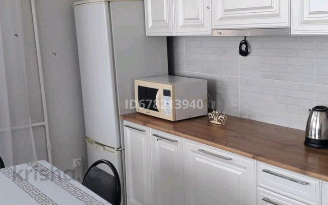 2-комнатная квартира, 50 м², 4/5 этаж посуточно, 72 квартал Семей - изображение 4