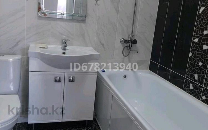 2-комнатная квартира, 50 м², 4/5 этаж посуточно, 72 квартал Семей - изображение 1