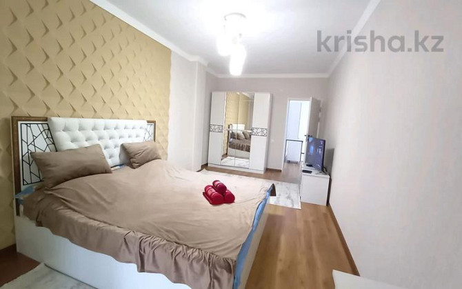 2-комнатная квартира, 82 м², 9/12 этаж посуточно, мкр Нурсат 2, Аргынбекова — Шаяхметова Shymkent - photo 1