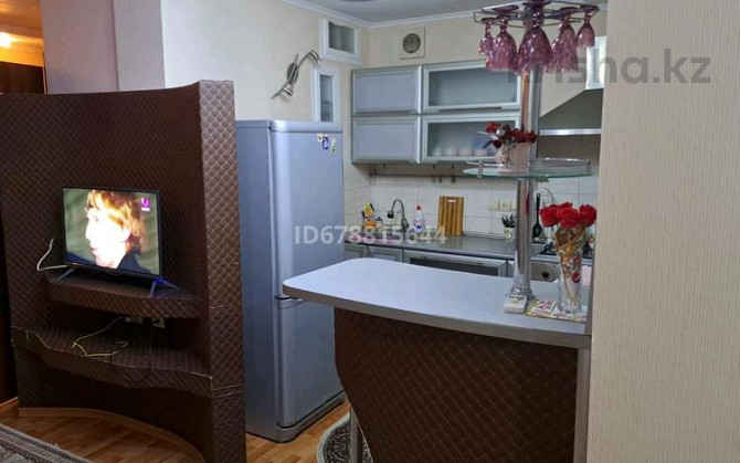 2-комнатная квартира, 50 м², 4/4 этаж посуточно, Момышулы 9 — Республики Shymkent - photo 5