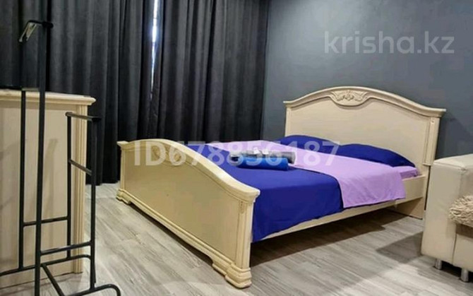 1-комнатная квартира, 42 м², 2/9 этаж посуточно, мкр Новый Город, Нуркен Абдирова 20 Караганда - изображение 4