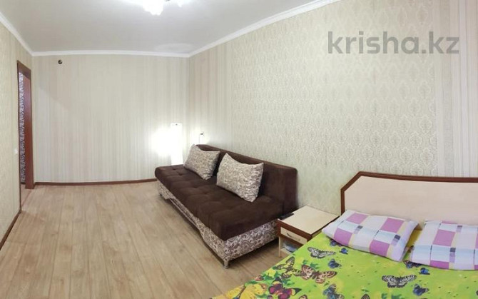 1-комнатная квартира, 34 м², 3/5 этаж посуточно, Каирбаева 74 Павлодар - изображение 2