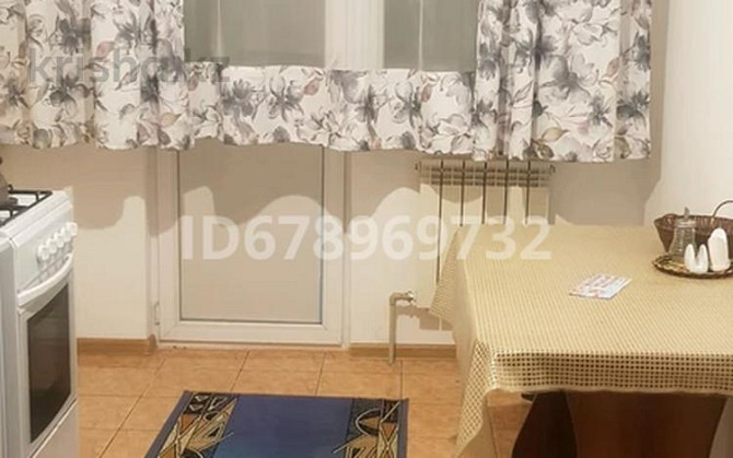 1-комнатная квартира, 40 м², 5/9 этаж посуточно, Асыл арман 11  - изображение 1