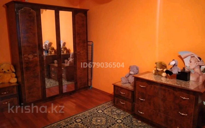 1-комнатная квартира, 32 м², 1/5 этаж посуточно, Махамбета 128 — Азаттык- Атырау - изображение 3