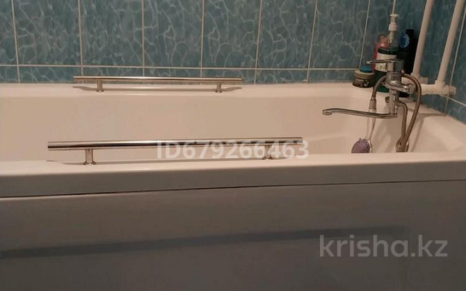 1-комнатная квартира, 38 м², 4/10 этаж посуточно, мкр Юго-Восток, 27й микрорайон 9 — Район Новой Кор Караганда - изображение 6