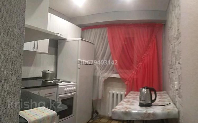 1-комнатная квартира, 34 м², 5/5 этаж посуточно, Сатпаева 15/1 Усть-Каменогорск - изображение 2