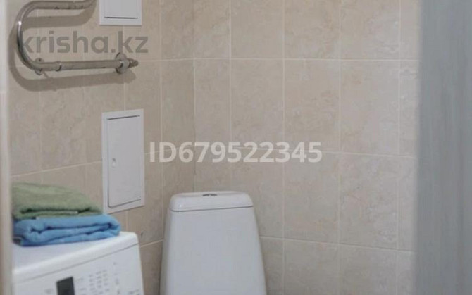 2-комнатная квартира, 60 м², 6/9 этаж посуточно, Ұлы Дала Астана - изображение 7