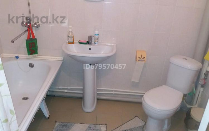 1-комнатная квартира, 45 м², 7/9 этаж посуточно, Нур Актобе — На против Анвара Актобе - изображение 3