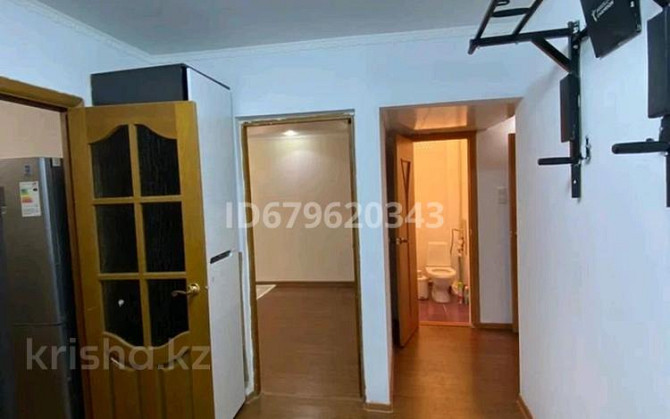 2-комнатная квартира, 62 м², 2/5 этаж посуточно, мкр Центральный 4 Атырау - изображение 5