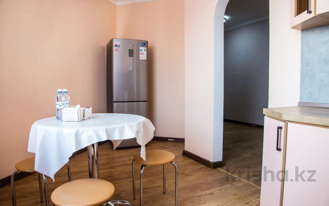 1-комнатная квартира, 50 м², 6/9 этаж посуточно, Микрорайон Сары Арка 40 Атырау - изображение 8