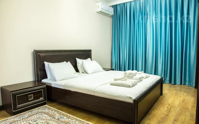 1-комнатная квартира, 50 м², 6/9 этаж посуточно, Микрорайон Сары Арка 40 Атырау - изображение 2